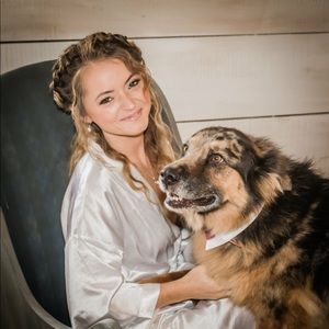 Meet your Posher, Alyx